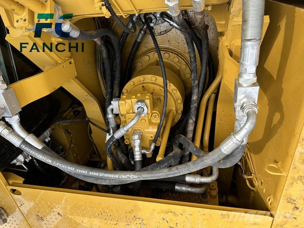 CAT 325D Kāpurķēžu ekskavatori