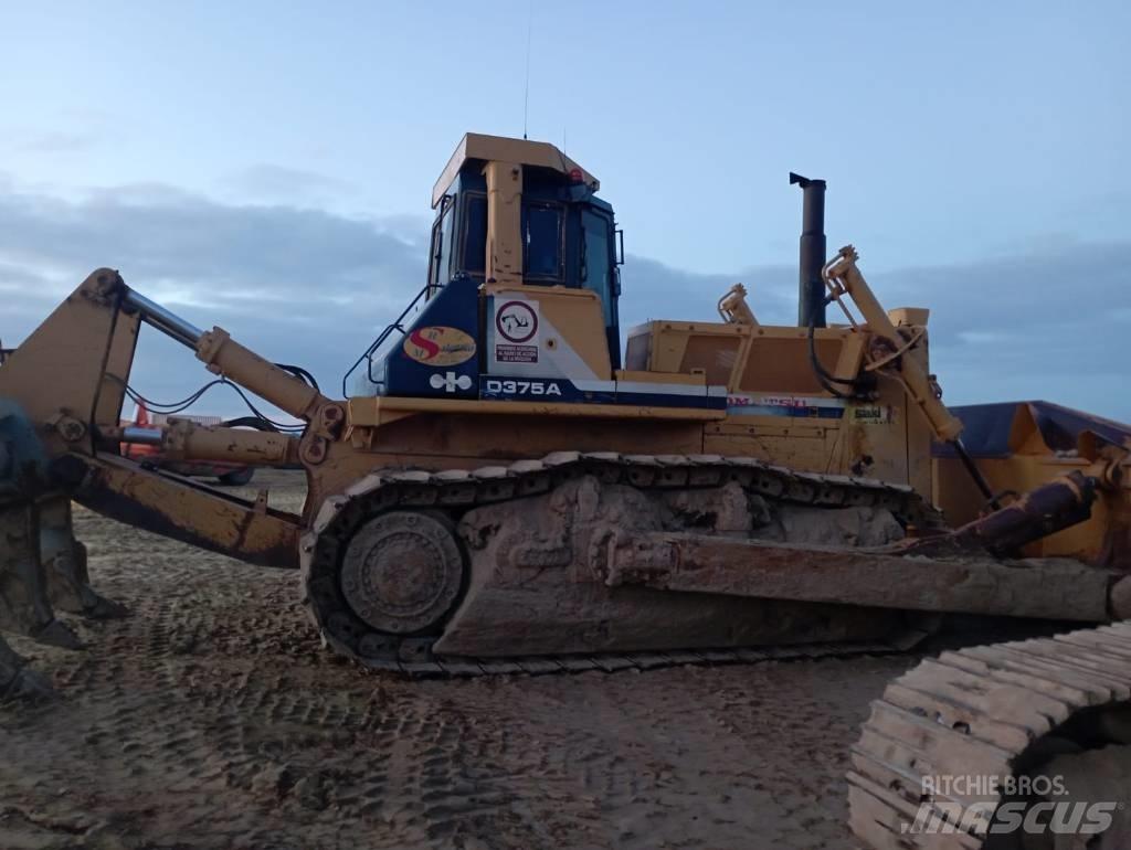 Komatsu D 375 A-2 Kāpurķēžu buldozeri