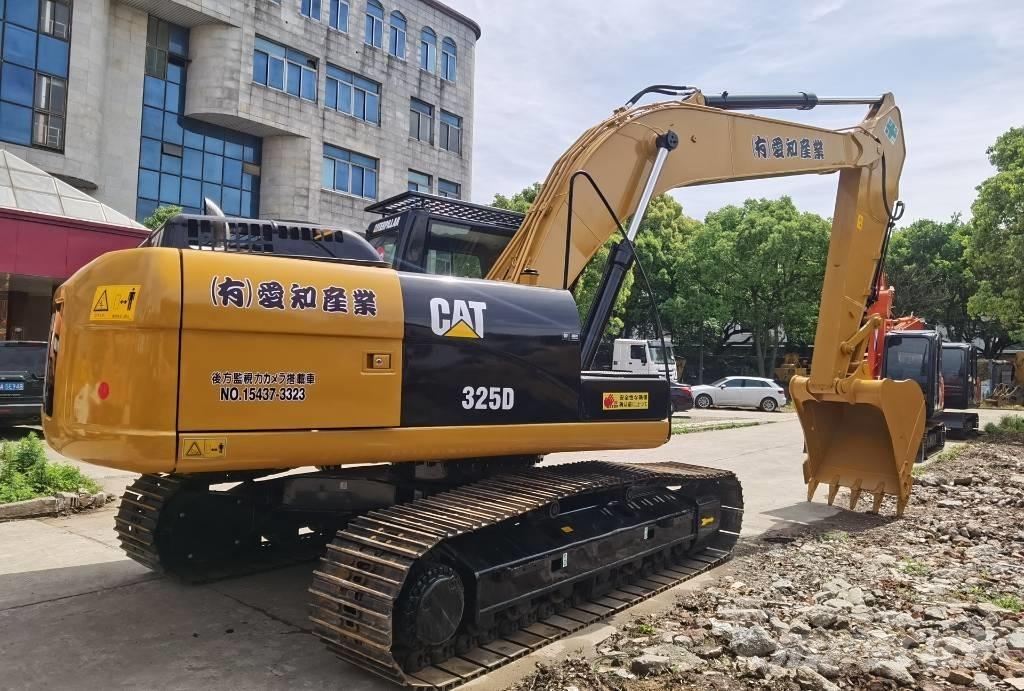 CAT 325 D Kāpurķēžu ekskavatori