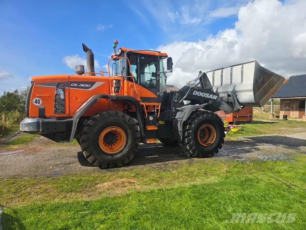 Doosan DL 300-5 Iekrāvēji uz riteņiem