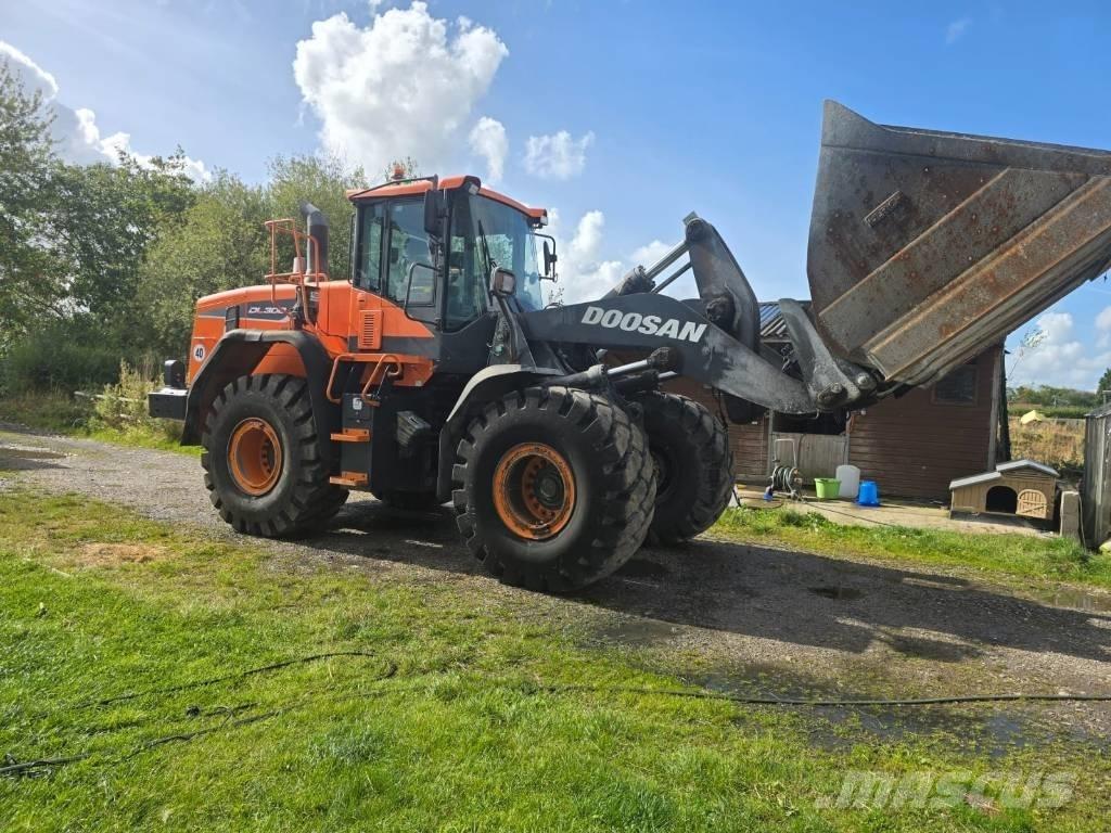 Doosan DL 300-5 Iekrāvēji uz riteņiem
