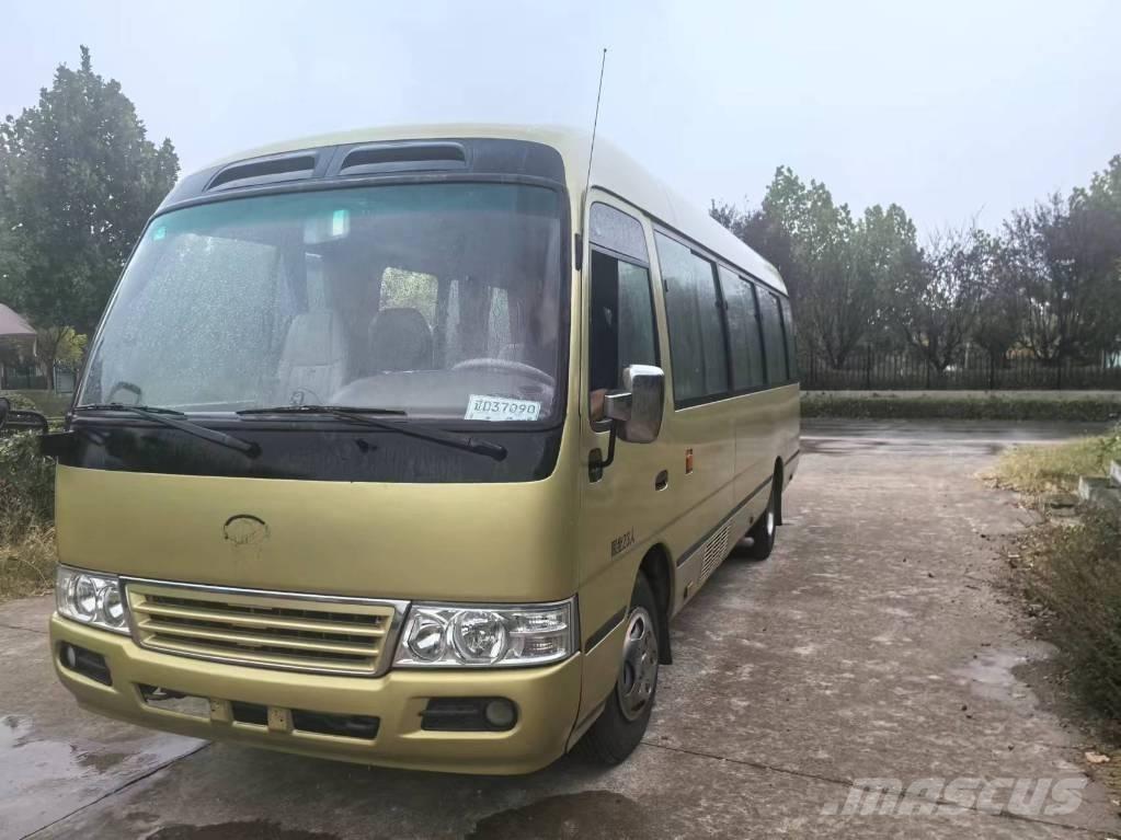 Toyota Coaster Starppilsētu autobusi