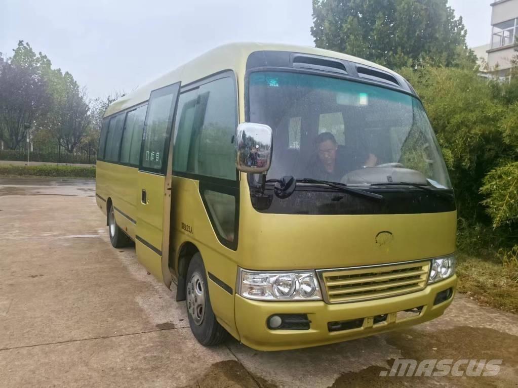 Toyota Coaster Starppilsētu autobusi