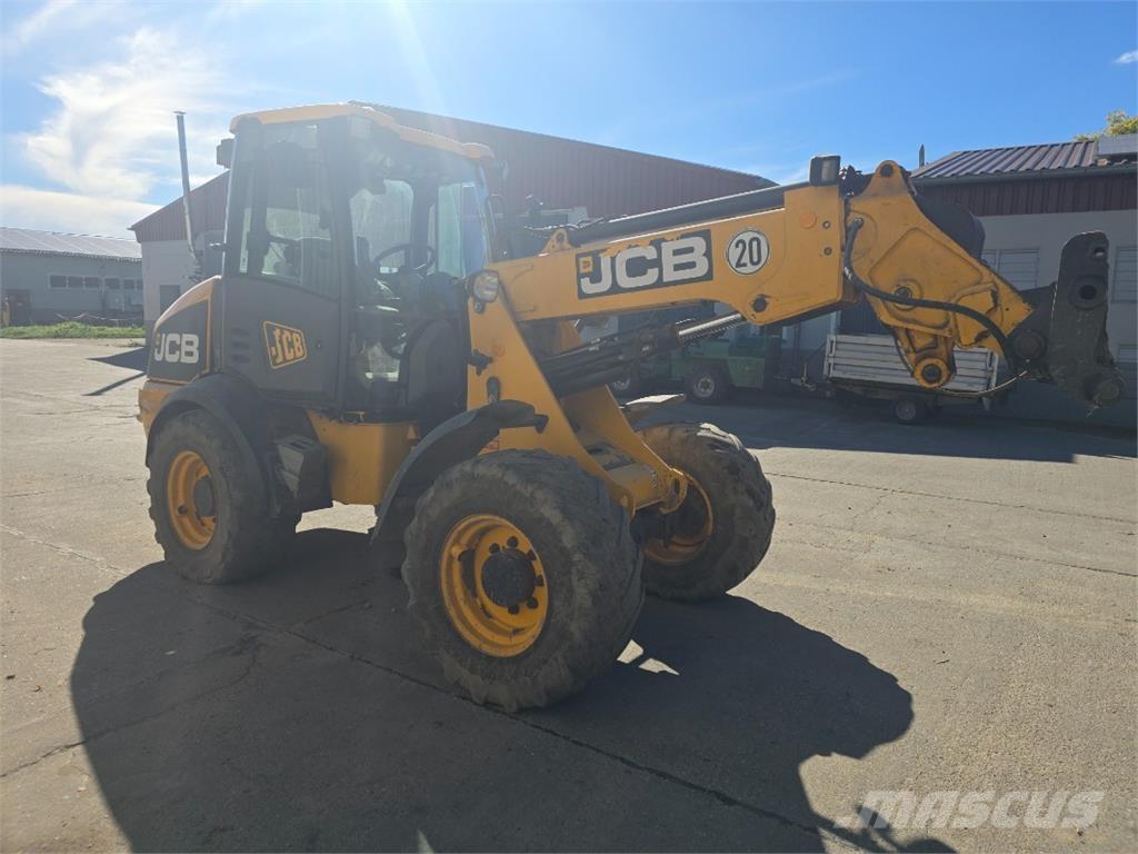 JCB TM 220 Iekrāvēji uz riteņiem