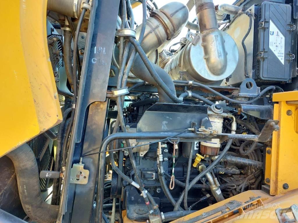 Hyundai HL 955 Iekrāvēji uz riteņiem