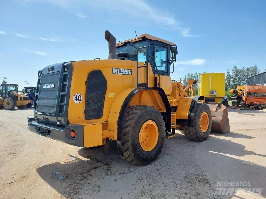 Hyundai HL 955 Iekrāvēji uz riteņiem
