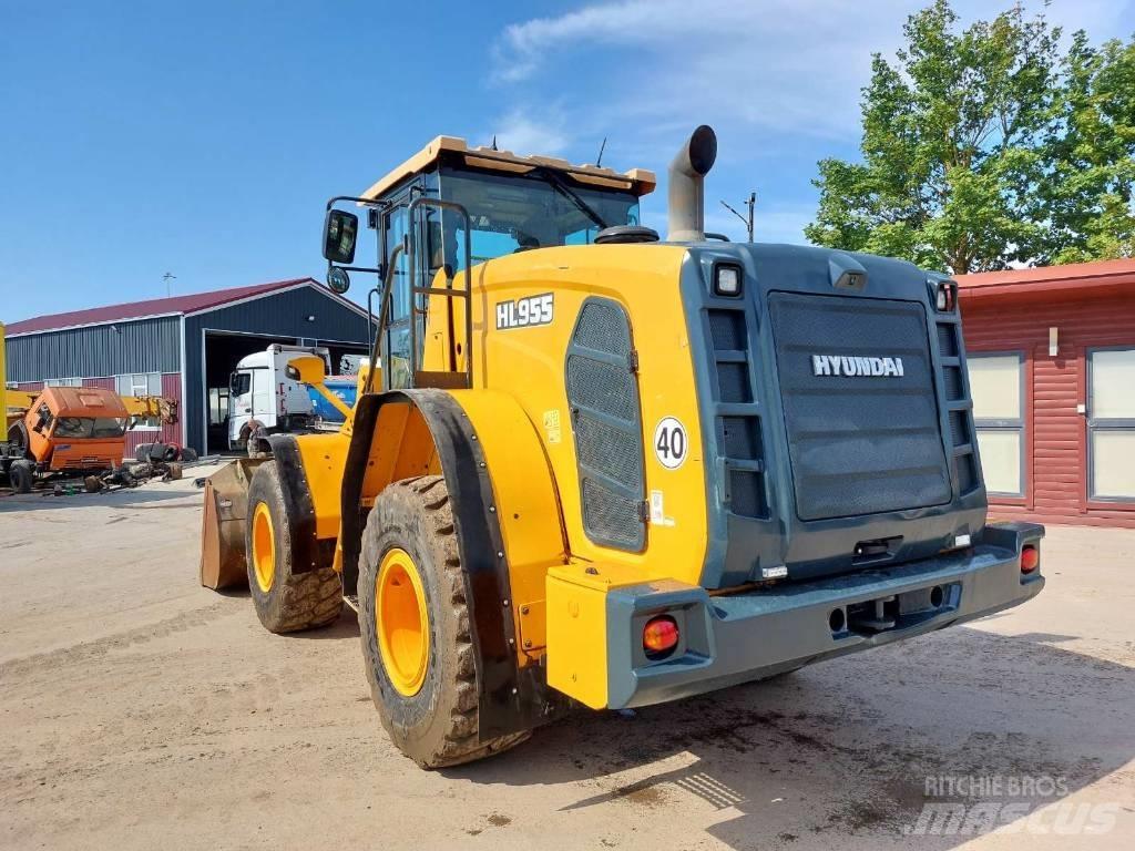 Hyundai HL 955 Iekrāvēji uz riteņiem