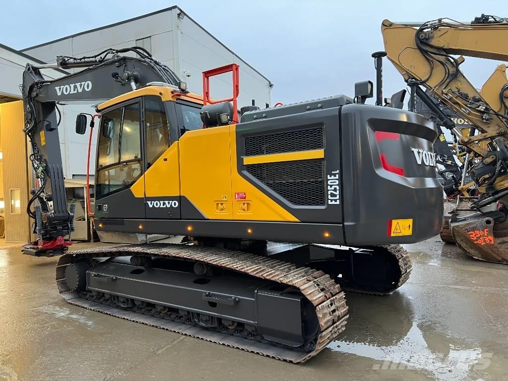 Volvo EC 250 EL Kāpurķēžu ekskavatori