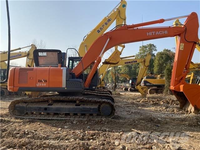 Hitachi ZX250 Kāpurķēžu ekskavatori