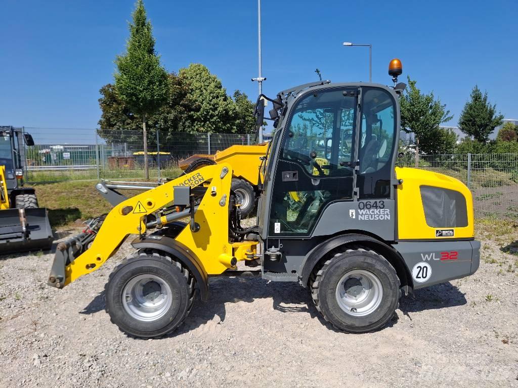 Wacker Neuson WL32 Iekrāvēji uz riteņiem
