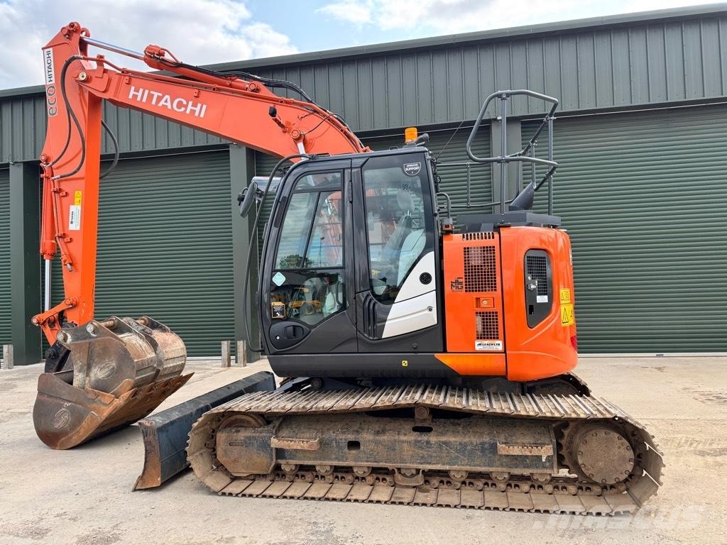 Hitachi ZX 135USBL-6 Kāpurķēžu ekskavatori