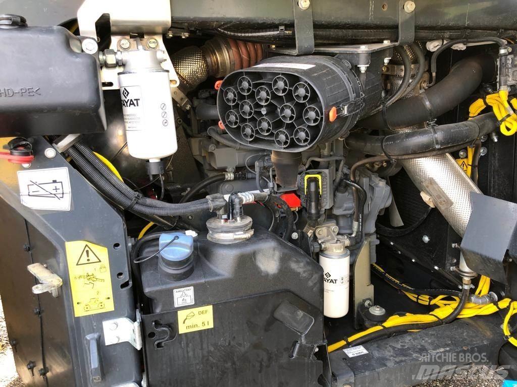 Bomag BW 174 AP-4v Divvalču grunts veltņi
