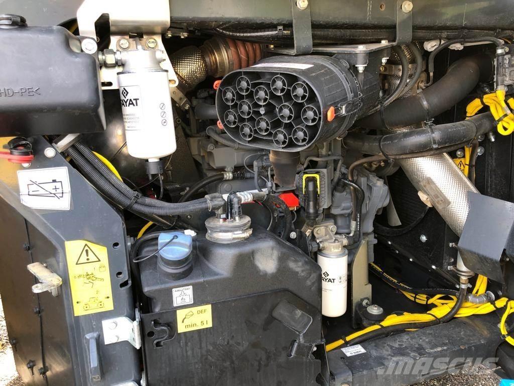 Bomag BW 174 AP-4v Divvalču grunts veltņi