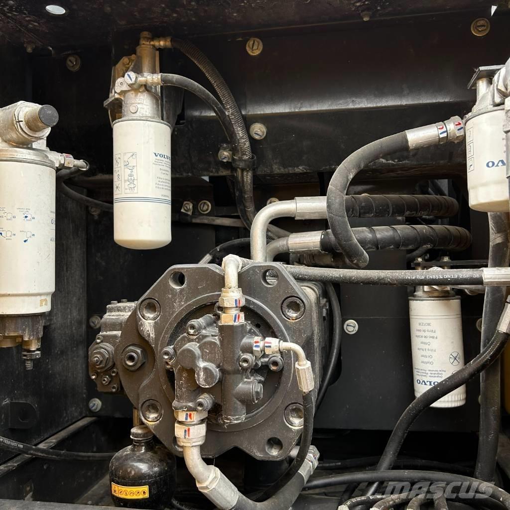 Volvo 290 Kāpurķēžu ekskavatori