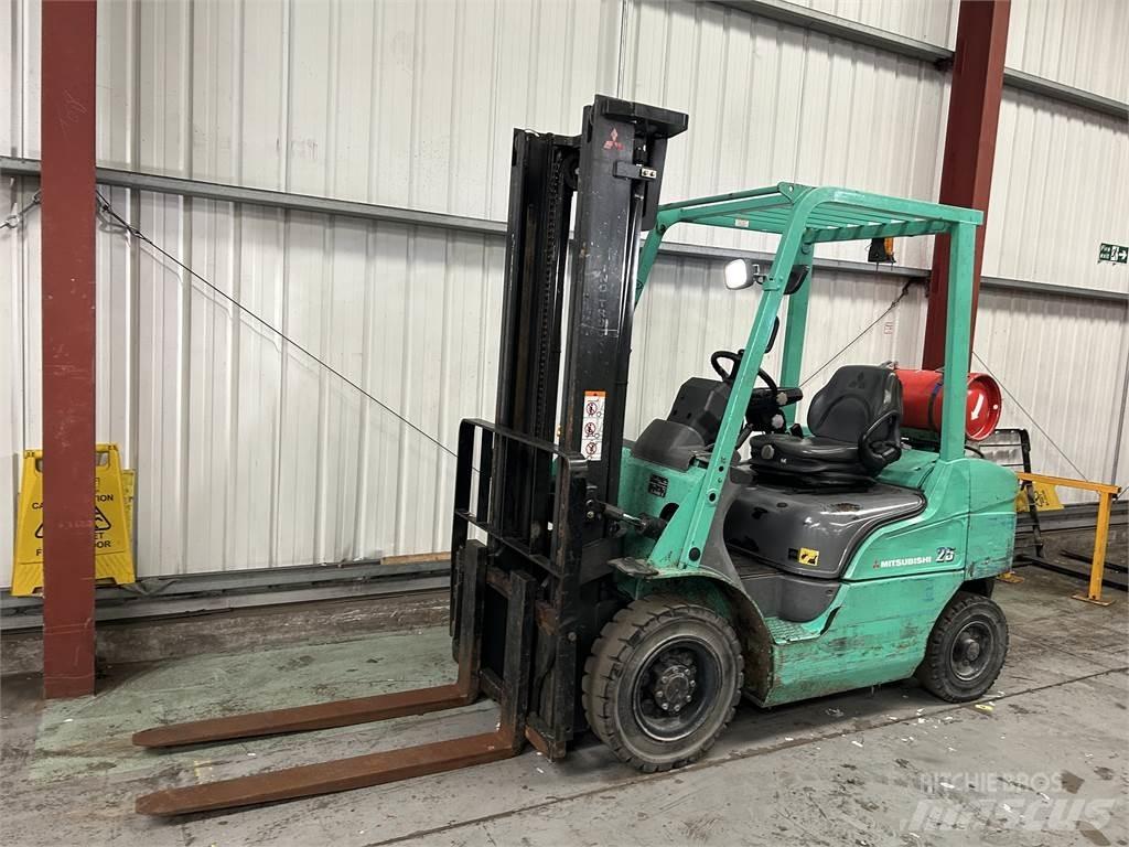Mitsubishi FG25NT LPG tehnika