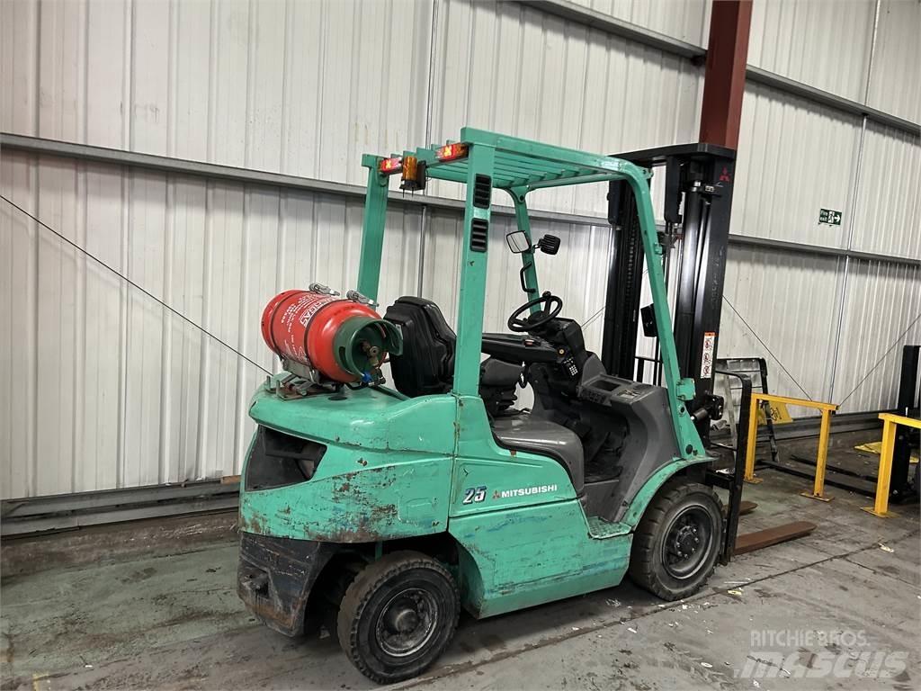 Mitsubishi FG25NT LPG tehnika