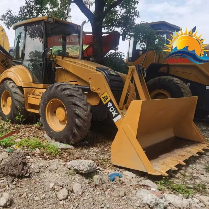 JCB 4 CX Ekskavatori-iekrāvēji