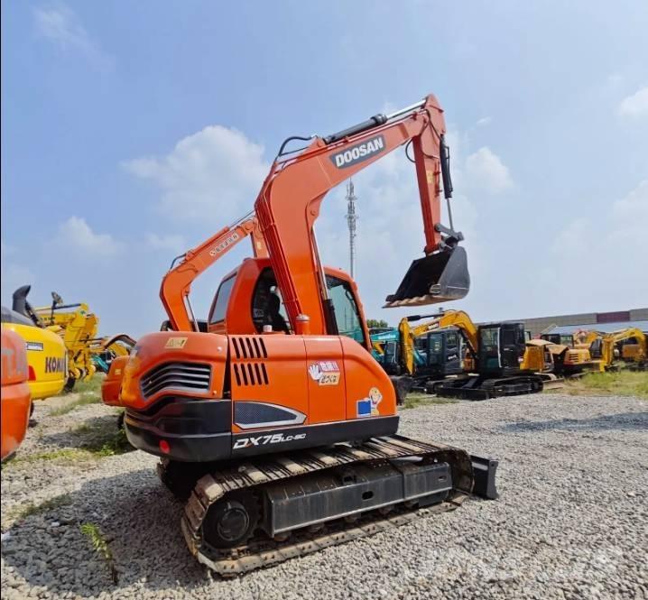 Doosan DX75-9C Vidēja lieluma ekskavatori 7 t - 12 t