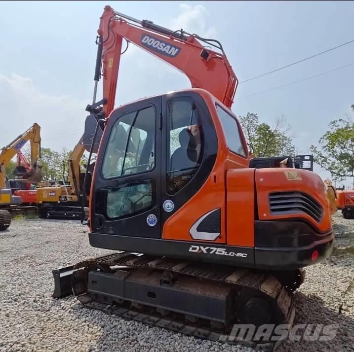 Doosan DX75-9C Vidēja lieluma ekskavatori 7 t - 12 t
