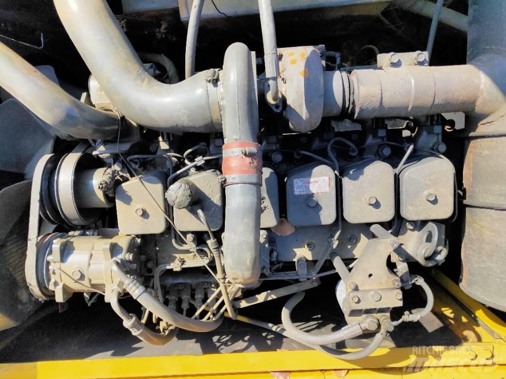Komatsu PC200-6 Kāpurķēžu ekskavatori