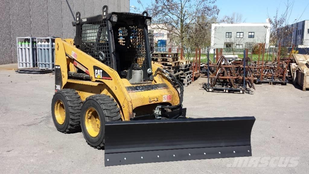 M3 Tilt dozer blade Iekraušanas tehnika- Citi
