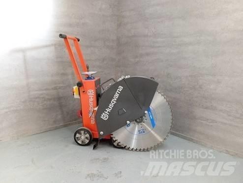 Husqvarna FS 600E Akmens un betona zāģi
