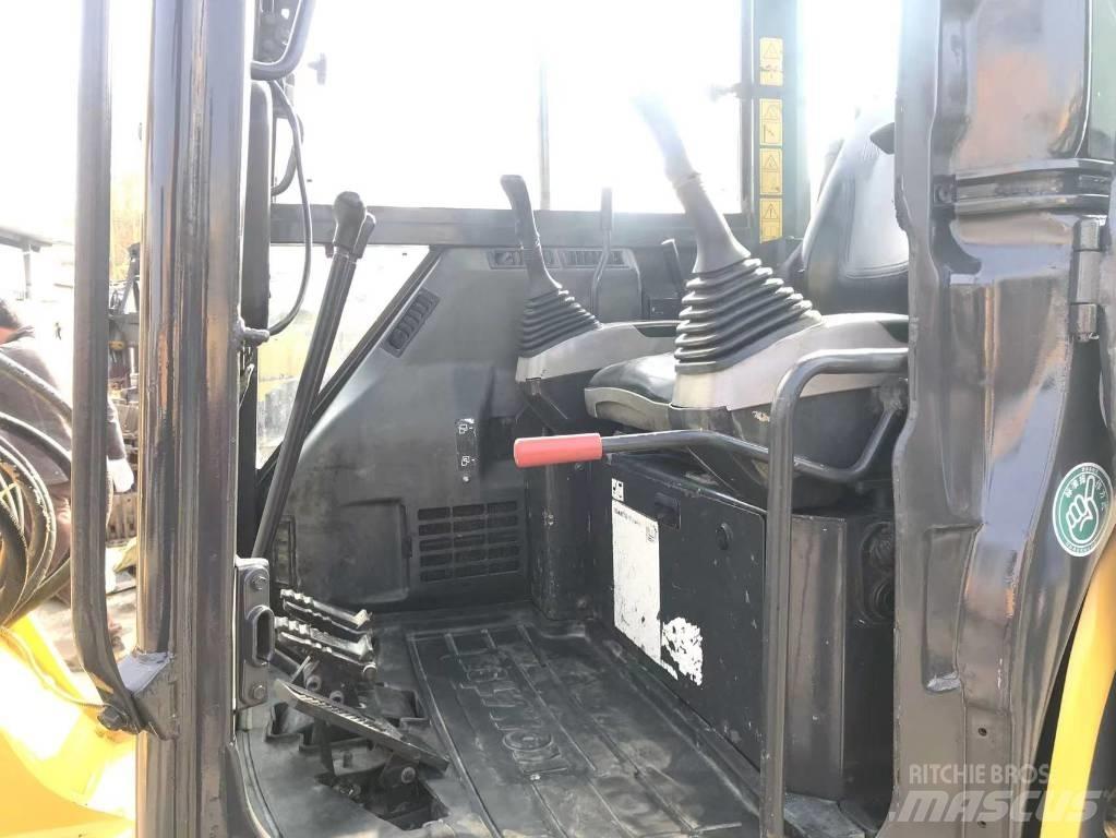 Komatsu PC 55 Kāpurķēžu ekskavatori