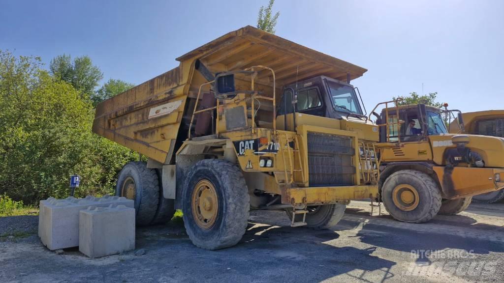 CAT 771D Karjeras kravas automašīnas
