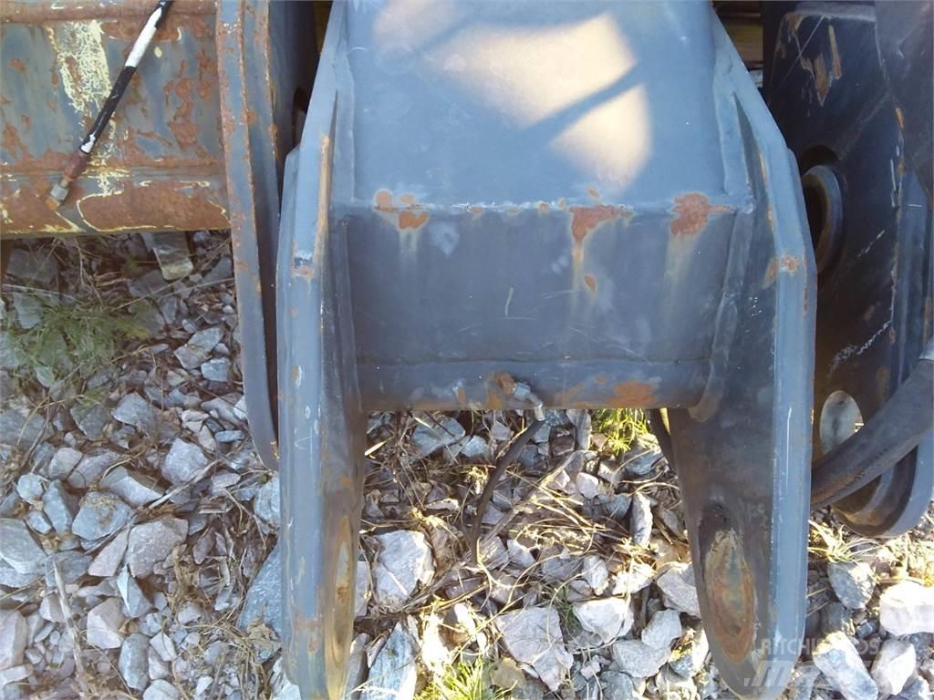 John Deere 210 Mežizstrādes mašīnu krāni