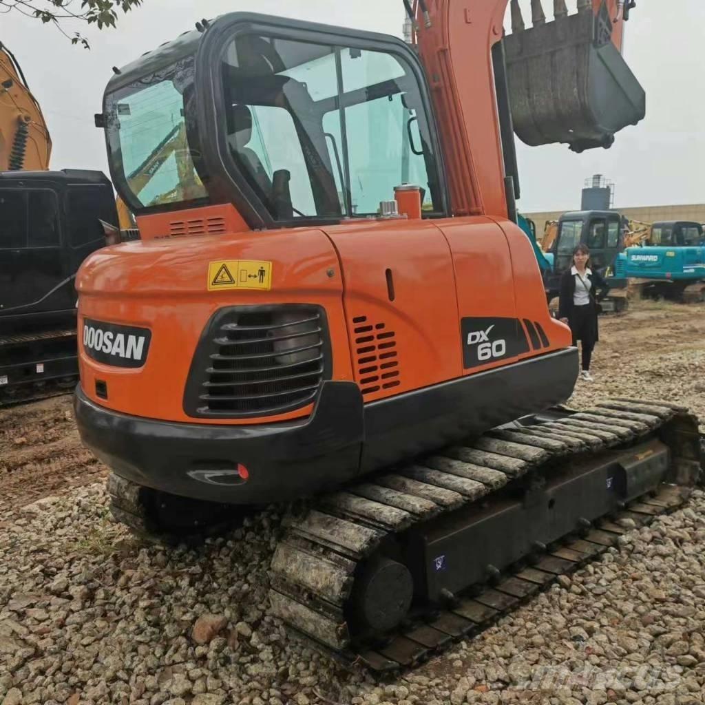Doosan DX60 Mini ekskavatori < 7 t