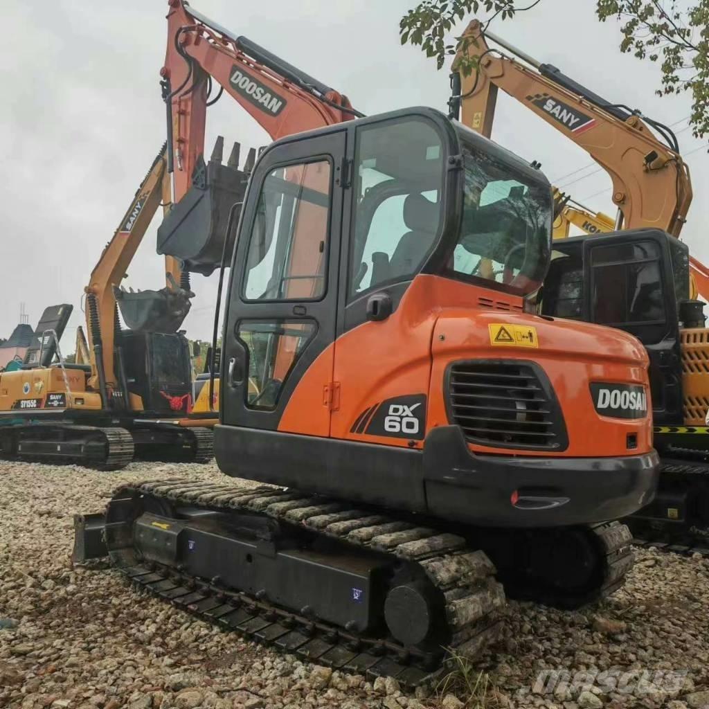 Doosan DX60 Mini ekskavatori < 7 t