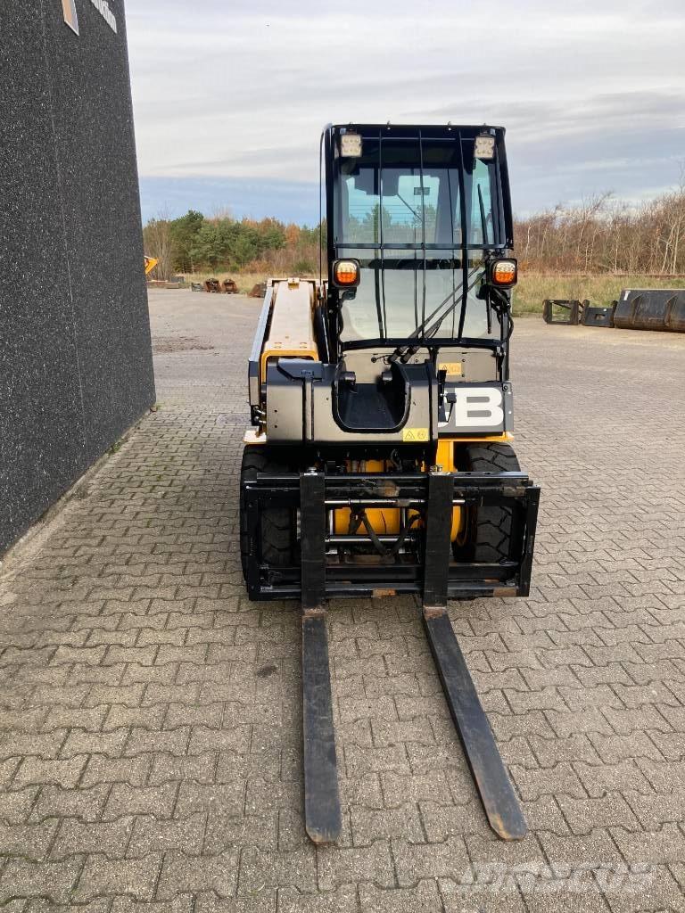 JCB TLT 35 Teleskopiskie manipulatori