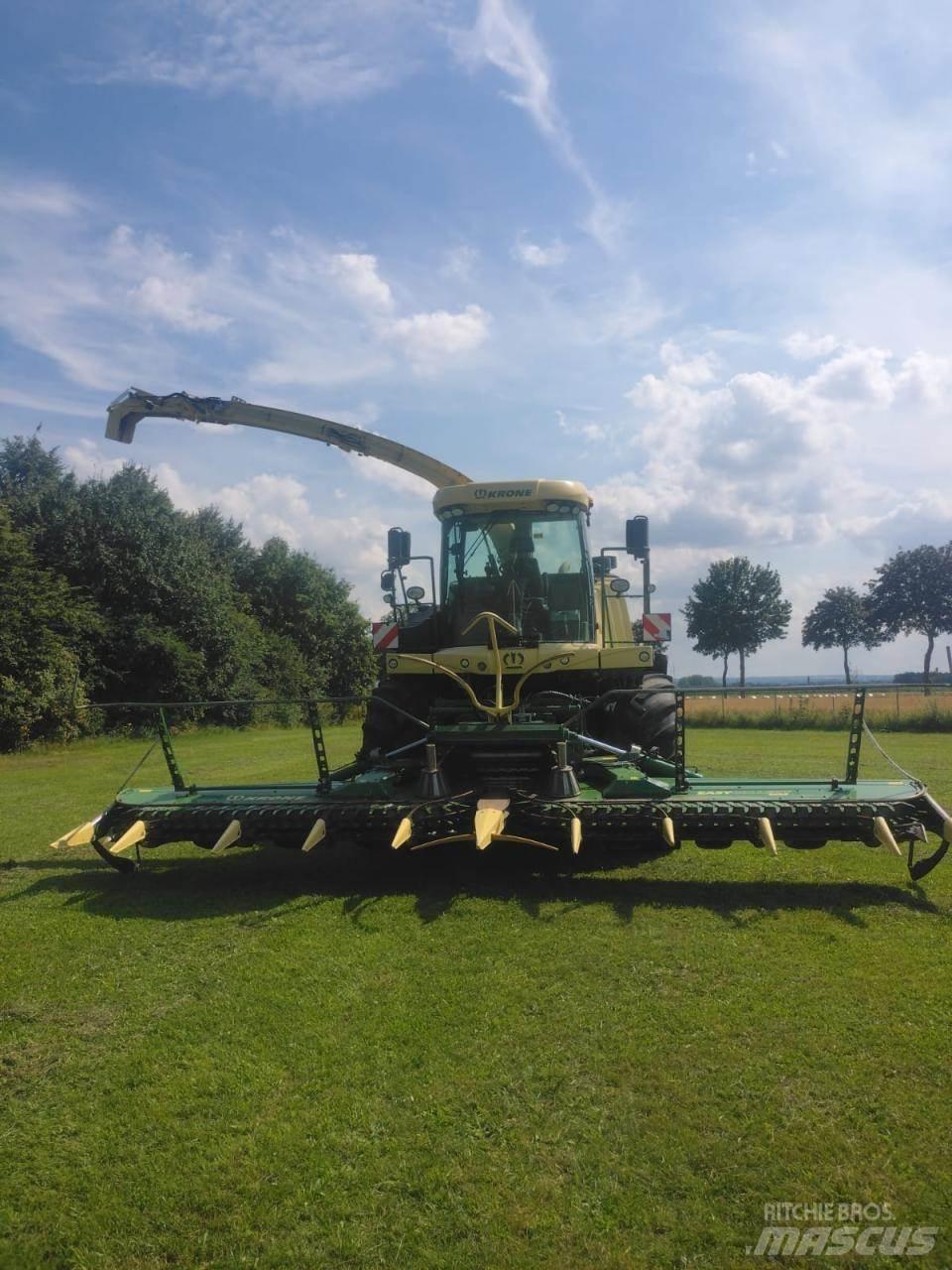 Krone Big X 700 Lopbarības novācēji