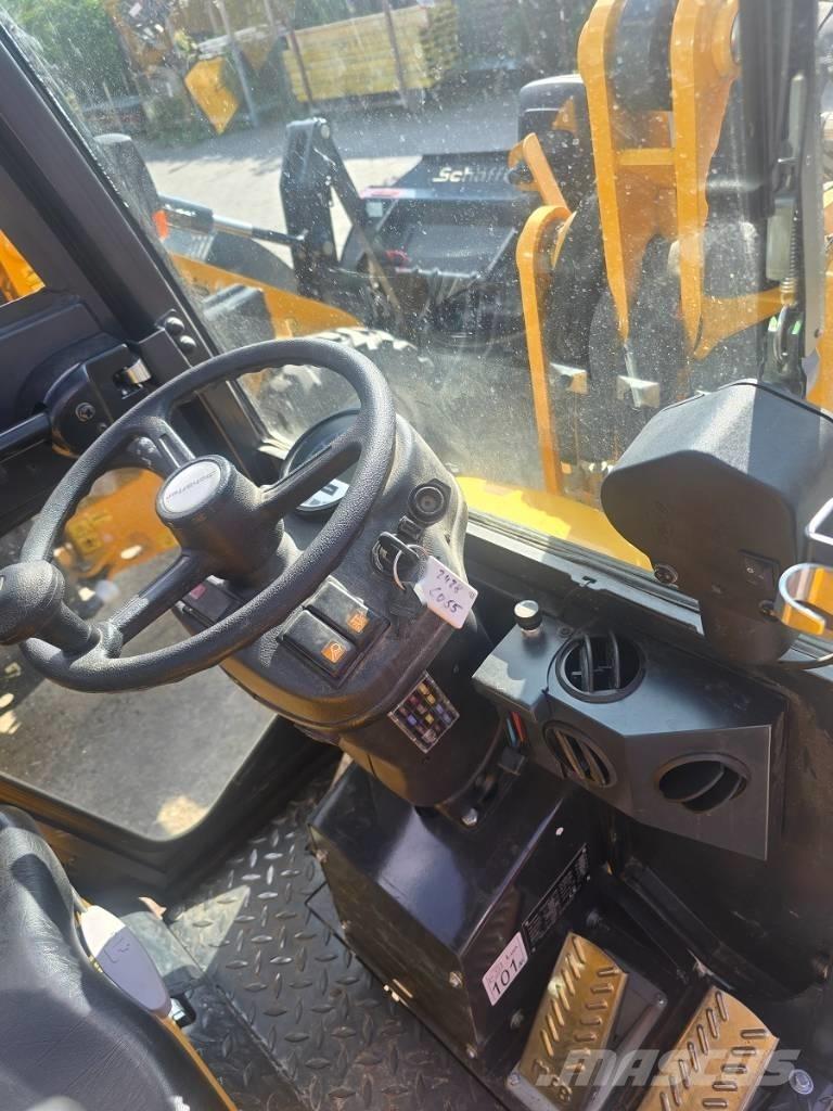 Schäffer 2428 SLT Lietoti riteņu kompaktiekrāvēji