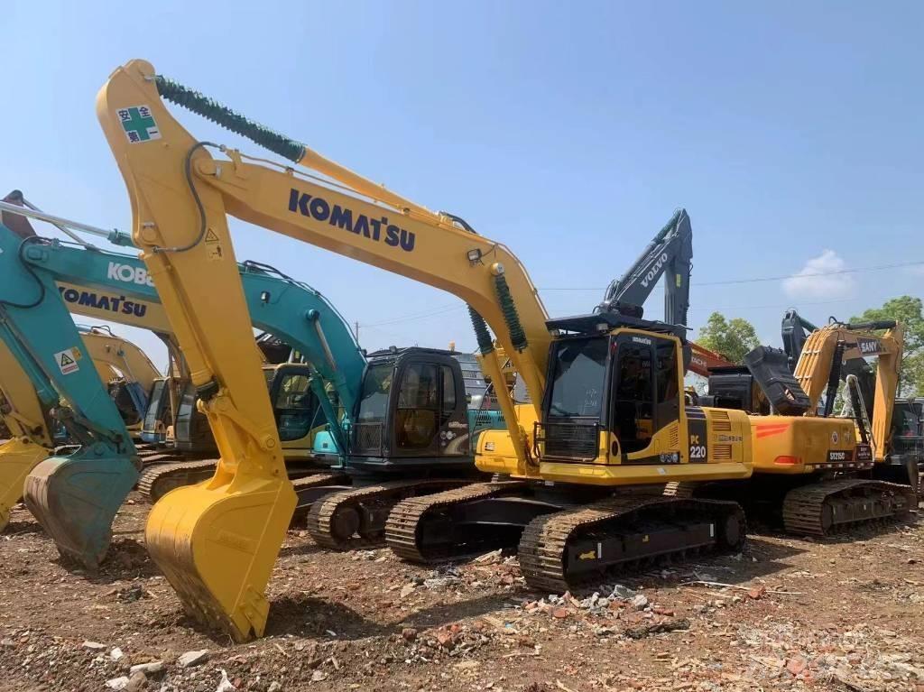 Komatsu PC 200-8 Vidēja lieluma ekskavatori 7 t - 12 t