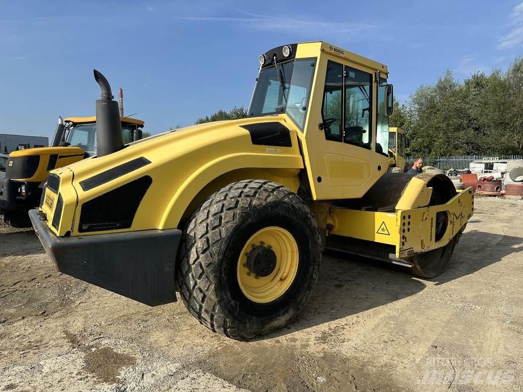 Bomag BW213-DH4 Vienvalča grunts veltņi