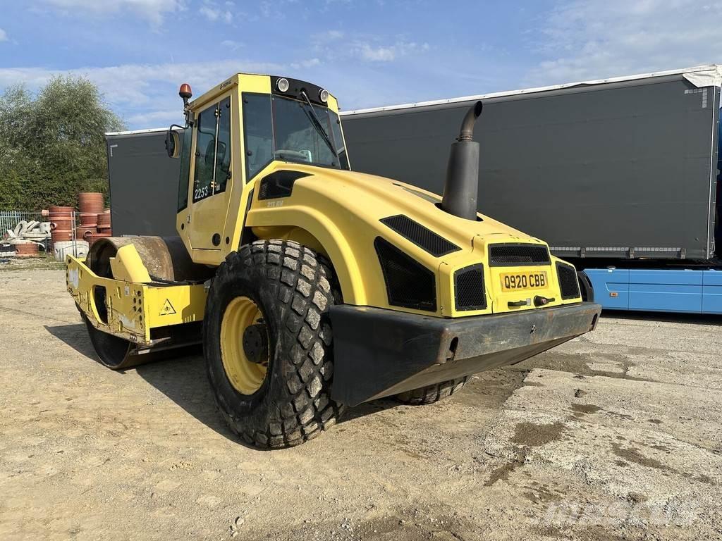 Bomag BW213-DH4 Vienvalča grunts veltņi