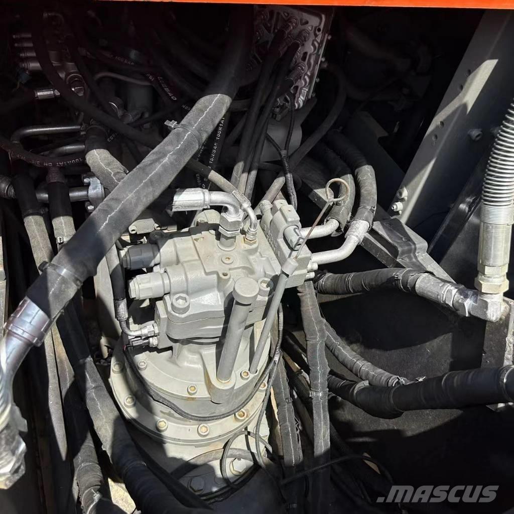Hitachi 200-3 Kāpurķēžu ekskavatori