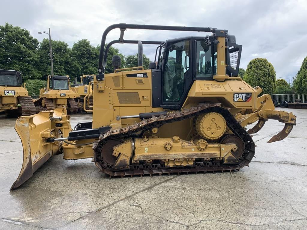 CAT D 6 N XL Kāpurķēžu buldozeri
