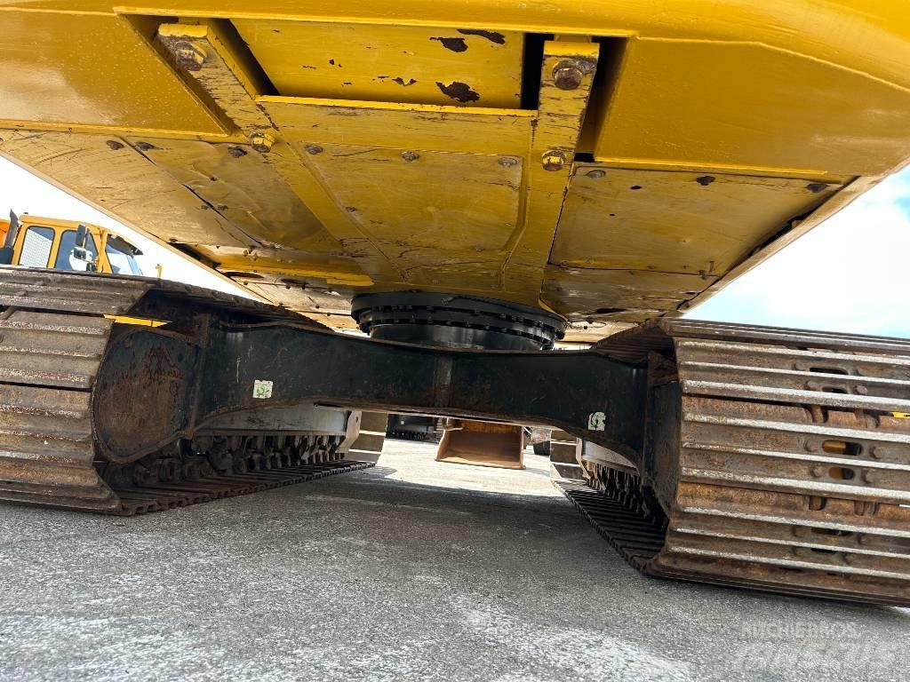 Komatsu PC210LC-11 Kāpurķēžu ekskavatori