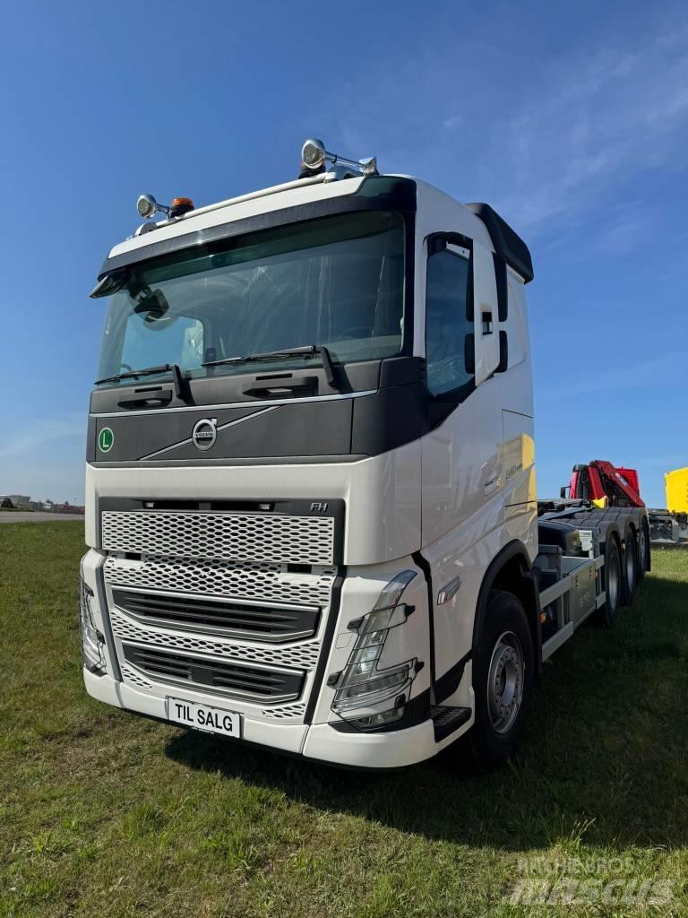 Volvo FH 540 Treileri ar āķi