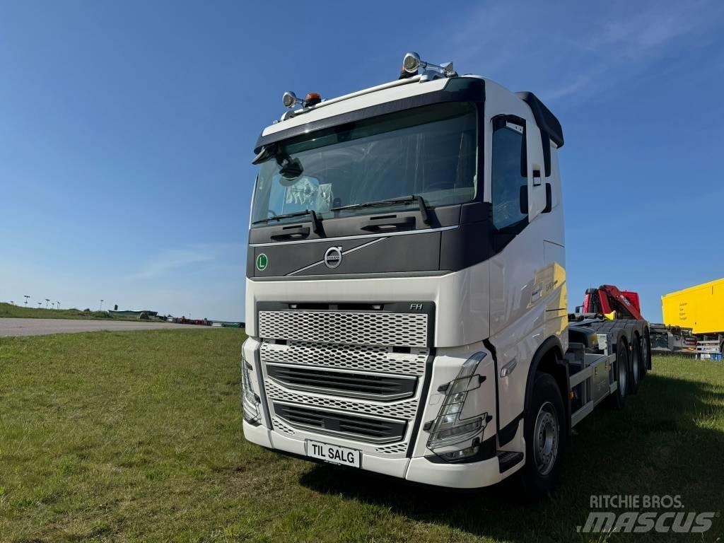 Volvo FH 540 Treileri ar āķi