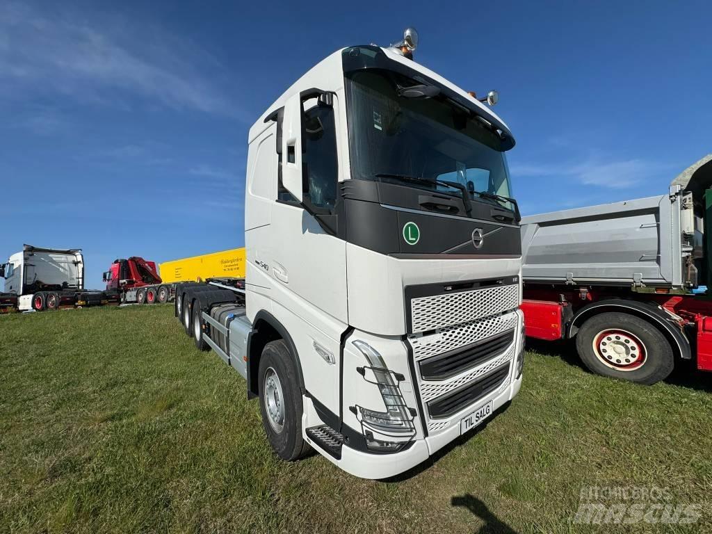 Volvo FH 540 Treileri ar āķi