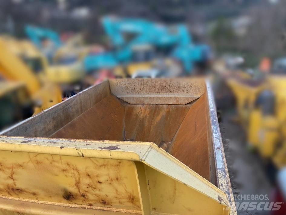 Komatsu HM 300-5E Artikulētie pašizgāzēji