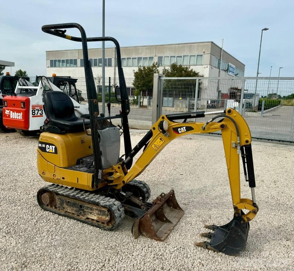 CAT 300.9 D Mini ekskavatori < 7 t