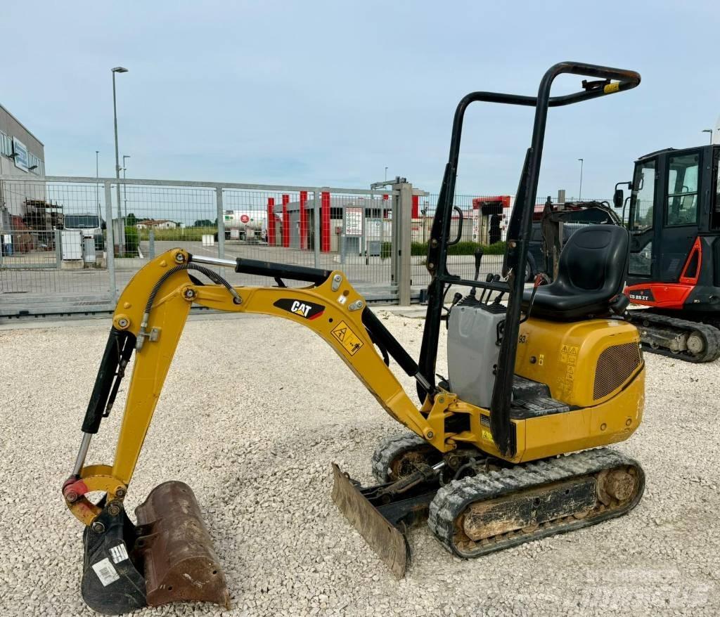 CAT 300.9 D Mini ekskavatori < 7 t