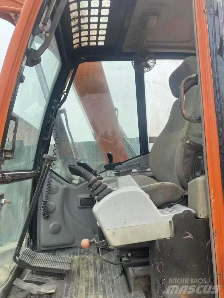 Doosan DX 80 Vidēja lieluma ekskavatori 7 t - 12 t