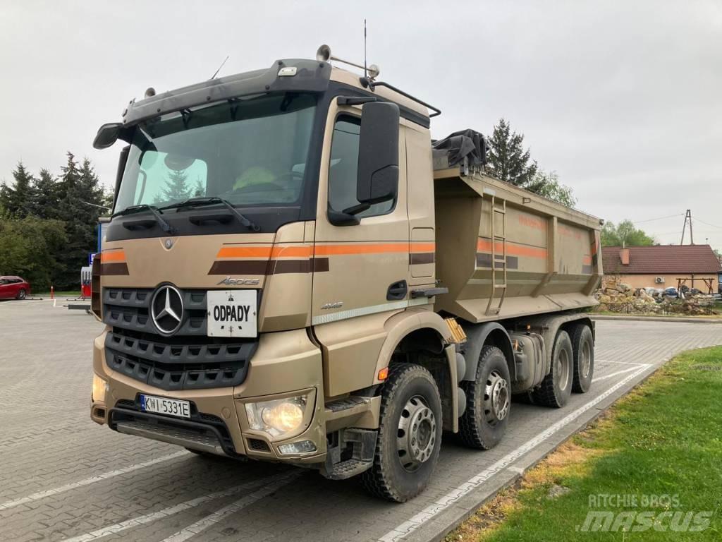 Mercedes-Benz Arocs Pašizgāzējs