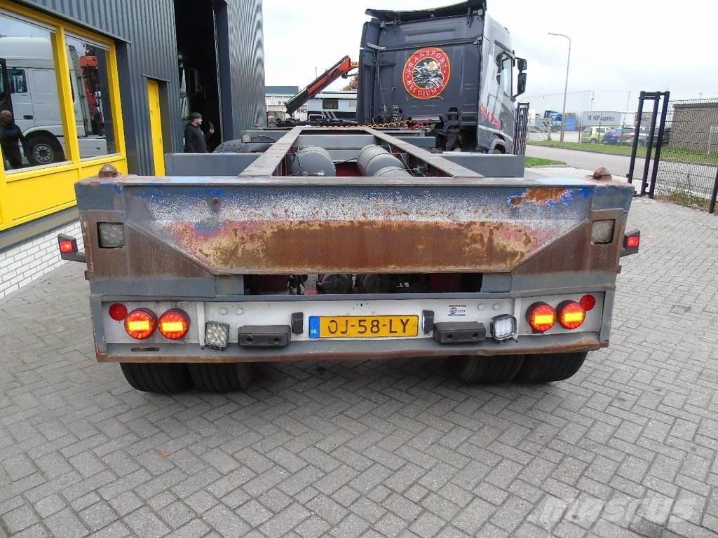  TR'AX 2 AXLE + 20FT Konteinertreileri