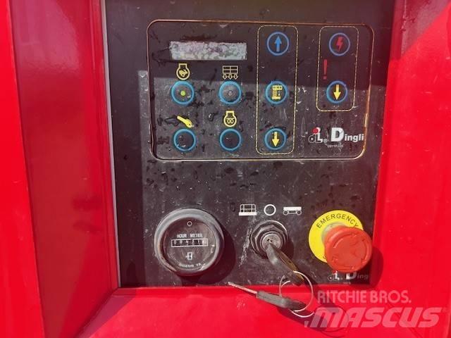 Magni DS 1823 RT Šķerveida pacēlāji